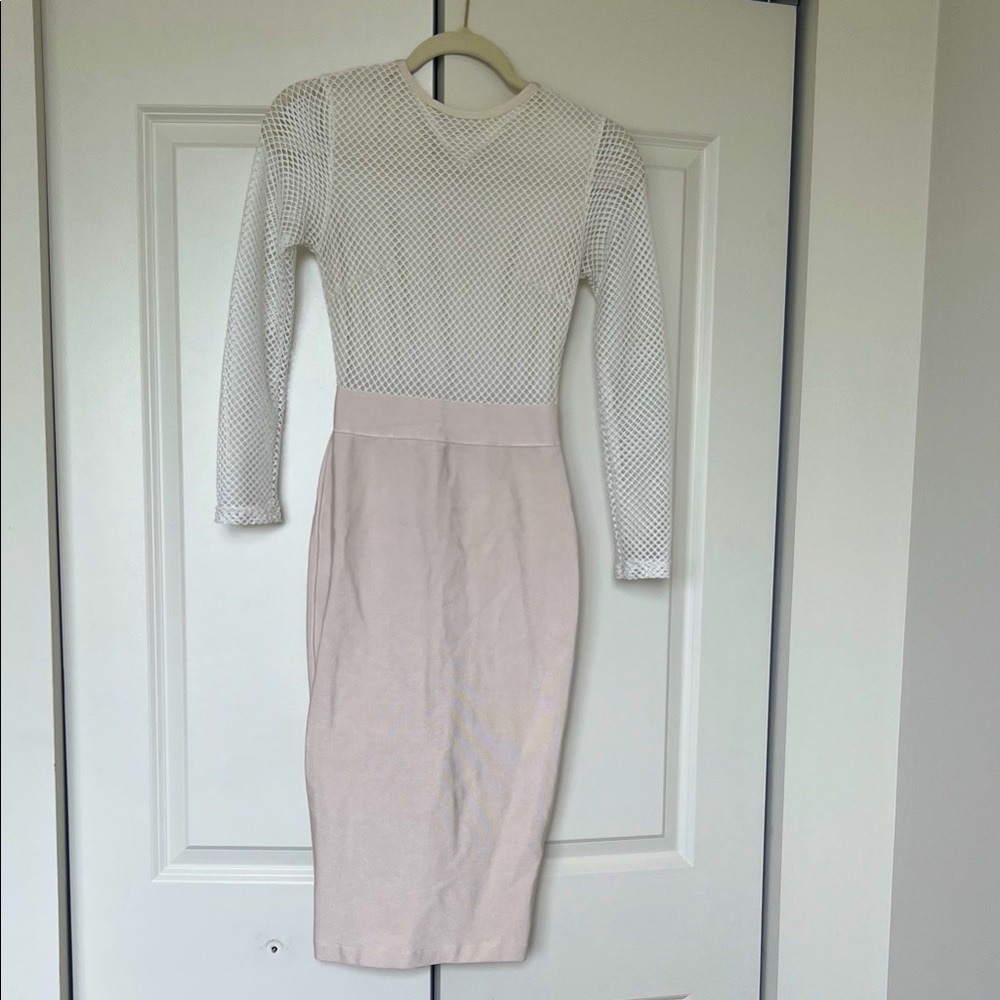 Chic Long Sleeve White and Cream Dress